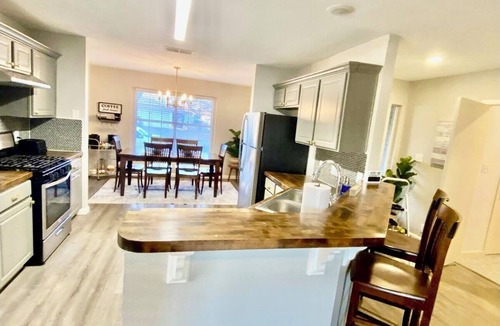Chandler Creek House | Round Rock - Austin Hideaway