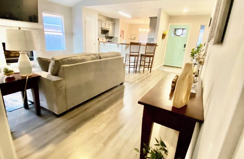 Chandler Creek House | Round Rock - Austin Hideaway