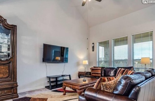 Hutto House | Round Rock Palace! 5 Bed/3 Bath with Fenced Yard!