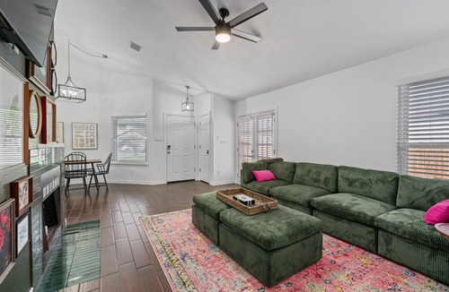 Greenslopes At Lake Creek House | Round Rock Retreat: Near Downtown RR Kalahari Lodge Card Club Hot tub Game Room