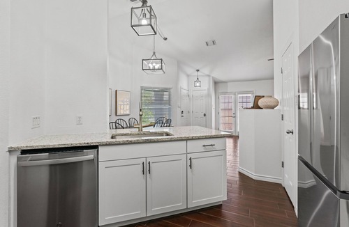 Greenslopes At Lake Creek House | Round Rock Retreat: Near Downtown RR Kalahari Lodge Card Club Hot tub Game Room