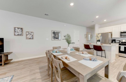 Round Rock House | Round Round Temporary Housing