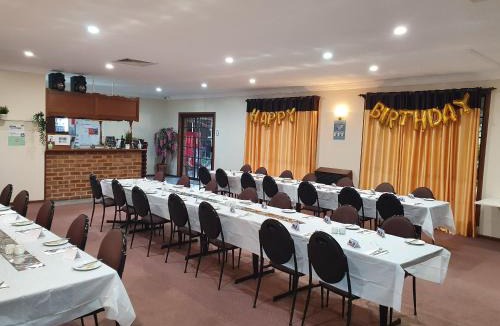 Peterborough Hotel | Roundhouse Motel