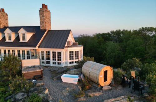 Wrightsville House | Roundtop Mansion-Breathtaking View, indoor Pool