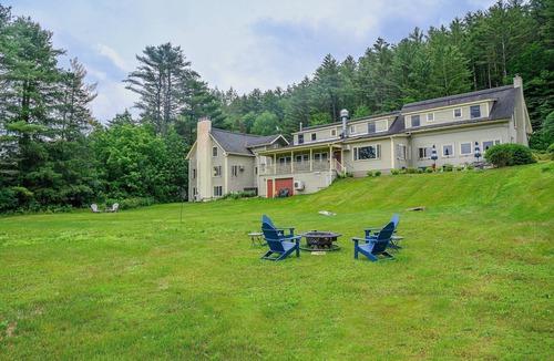 Stowe Bed & Breakfast | Roundtop Mountain+Breakfast @the Brass Lantern inn