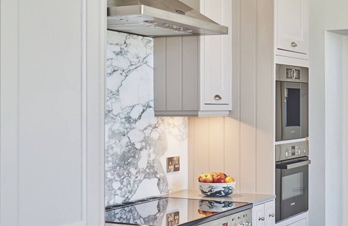 Christchurch Apartment | Roupel Hall - Luxury Cottages