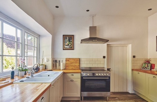 Christchurch Apartment | Roupel Hall - Luxury Cottages