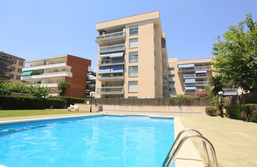 La Pineda Apartment | ROURA 2 Apartment - Communal Pool