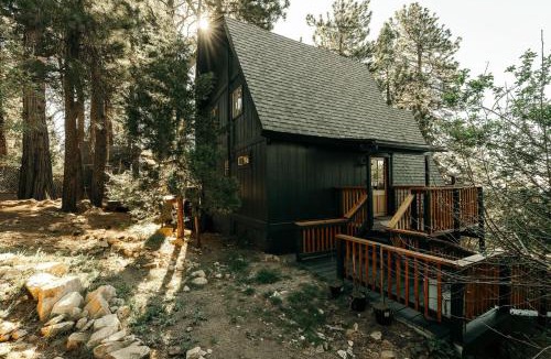 Running Springs House | Rous Cabin Getaway Hot Tub