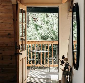 Running Springs House | Rous Cabin Getaway Hot Tub