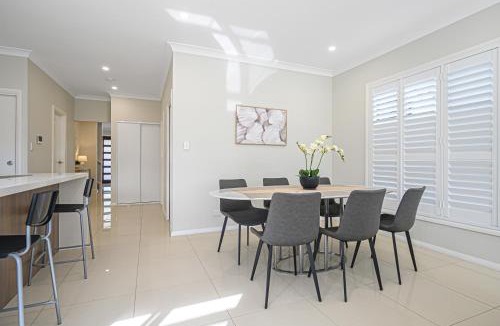 Rouse Hill House | Rousehill Sweet Spacious 4BR Quiet House