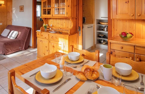Verbier Apartment | Rousserolles rez gauche by Interhome