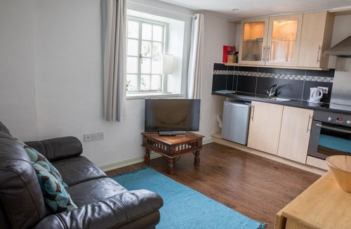 Topsham Apartment | Route 2 Topsham