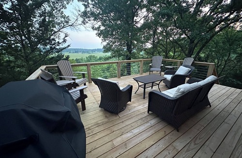Crestline Cabin | Route 66 Cozy Cottage