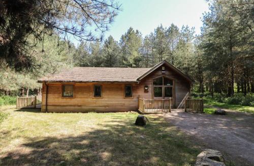 Rosliston House | Rowan Lodge