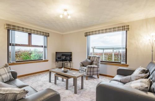 Kilmarnock House | Rowan Muir