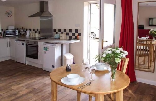 Cranham Cottage | Rowan Studio