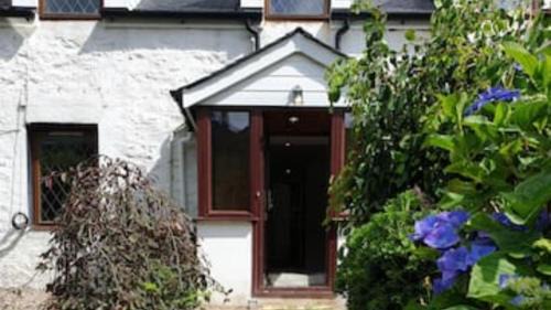 Arrochar House | Rowantree Cottage
