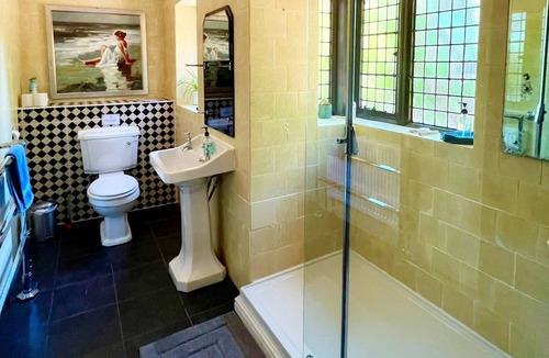 Bromyard Bed & Breakfast | Rowden Abbey B&B