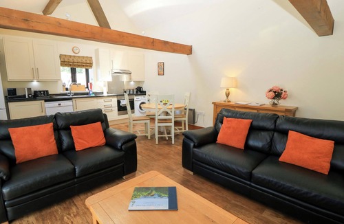 Blandford Forum Cottage | Rowdens Barn