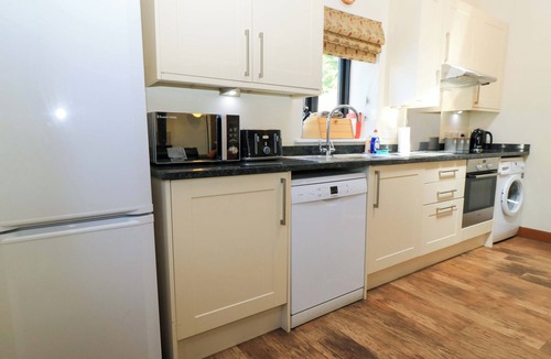 Blandford Forum Cottage | Rowdens Barn