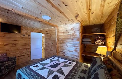 Schroon Lake Hotel | Rowe's Adirondack Cabins of Schroon Lake