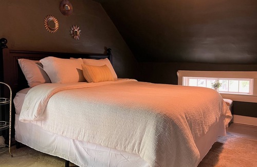 Andover Bed & Breakfast | Rowell's Inn