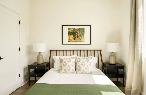 Hadley - Washington House | Roxanne by AvantStay | Stunning Townhouse in Great Location in Nashville!