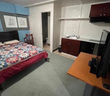 Auburn Hotel | Royal A Motel