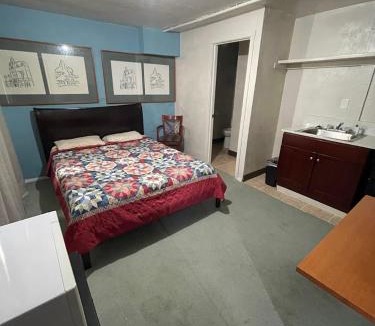 Auburn Hotel | Royal A Motel