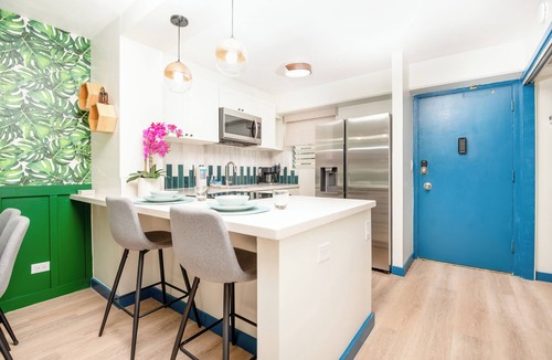 McCully - Moiliili Condo | Royal Aloha by Tropical Escapes Realty