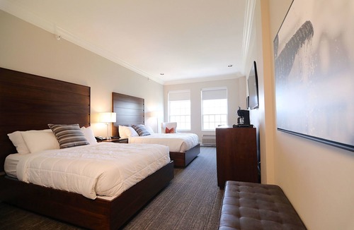 Pella Hotel | Royal Amsterdam Hotel