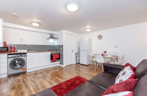 Yiewsley Apartment | Royal Apartments RA1