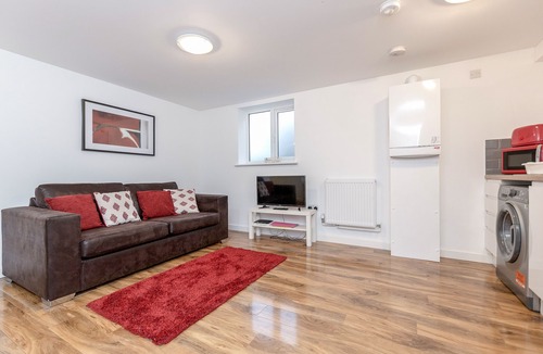 Yiewsley Apartment | Royal Apartments RA1