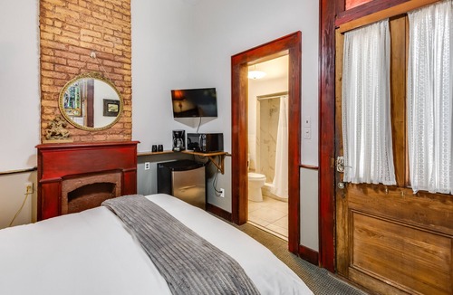 French Quarter House | Royal Barracks Guest House