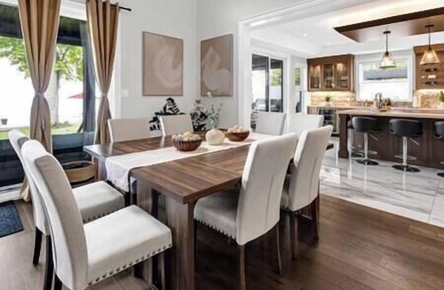 Pefferlaw House | Royal Beach Lake House & Spa w/Hot Tub & Sauna