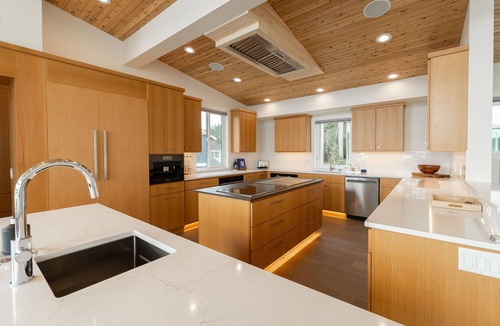 Poulsbo House | Royal Beacon: Tranquil Waterfront Retreat