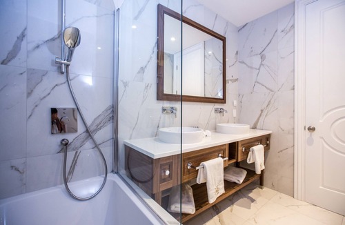 Babin Kuk Hotel | Royal Blue Hotel