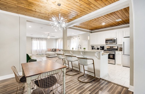 Greater Belhaven House | Royal Bungalow!