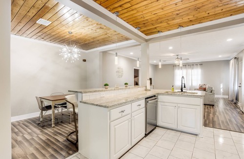 Greater Belhaven House | Royal Bungalow!