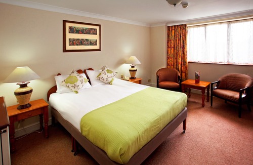 Keresley Hotel | Royal Court Hotel