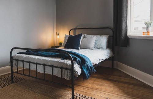 Fitzroy Hostel | Royal Derby Hotel