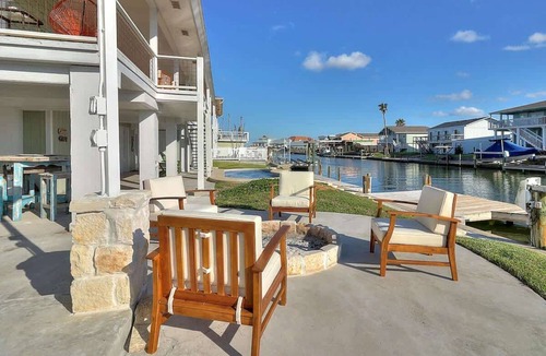 City-by-the Sea House | Royal Estes