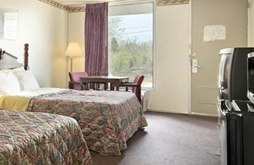Alcoa Hotel | Royal Extended Stay Alcoa