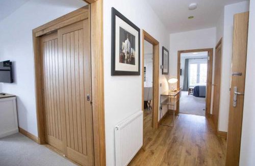 Dornoch Apartment | Royal Gardens Apartment 11