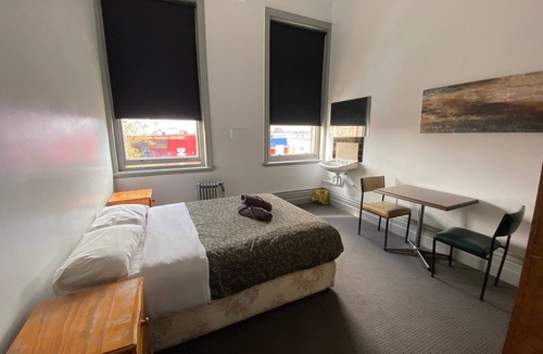 Horsham Hotel | Royal Hotel