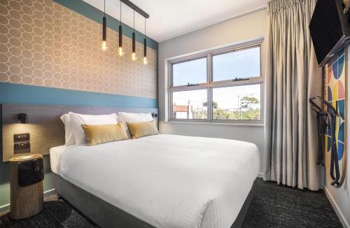 Essendon Hotel | Royal Hotel by Nightcap Social