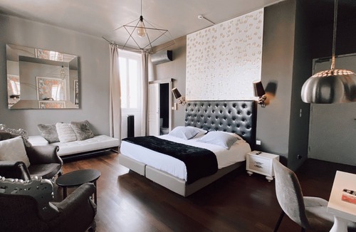 Nimes City Centre Hotel | Royal Hotel