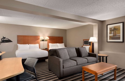 Regina Hotel | Royal Hotel Regina, Trademark Collection by Wyndham