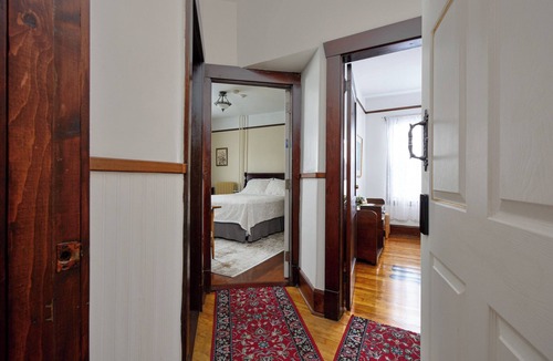 Sydney Bed & Breakfast | Royal Hotel Sydney